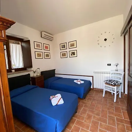 Apartment Il Poggio Degli Ulivi *